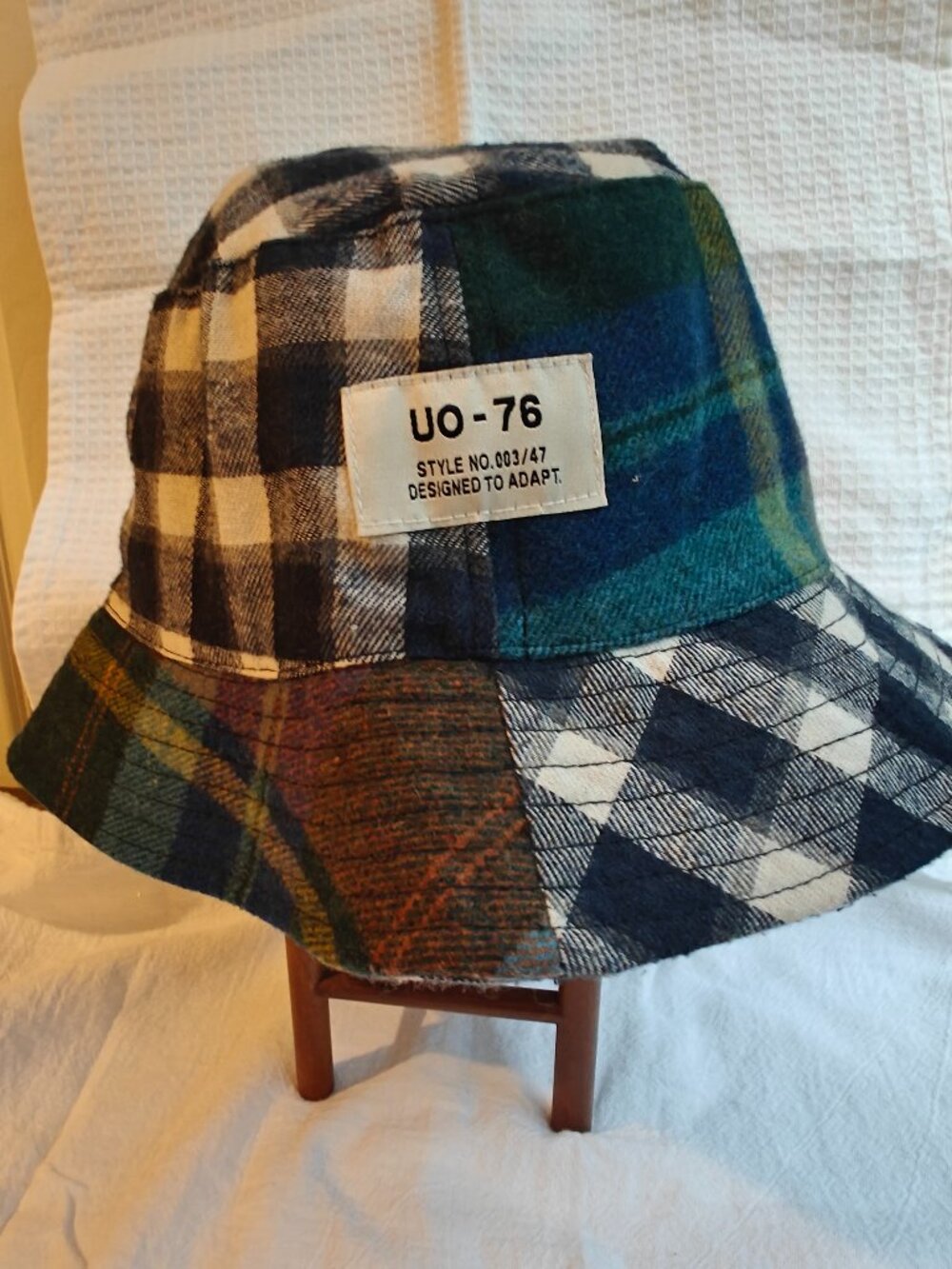 Urban Outfitters Patchwork Plaid Bucket Hat – Like New